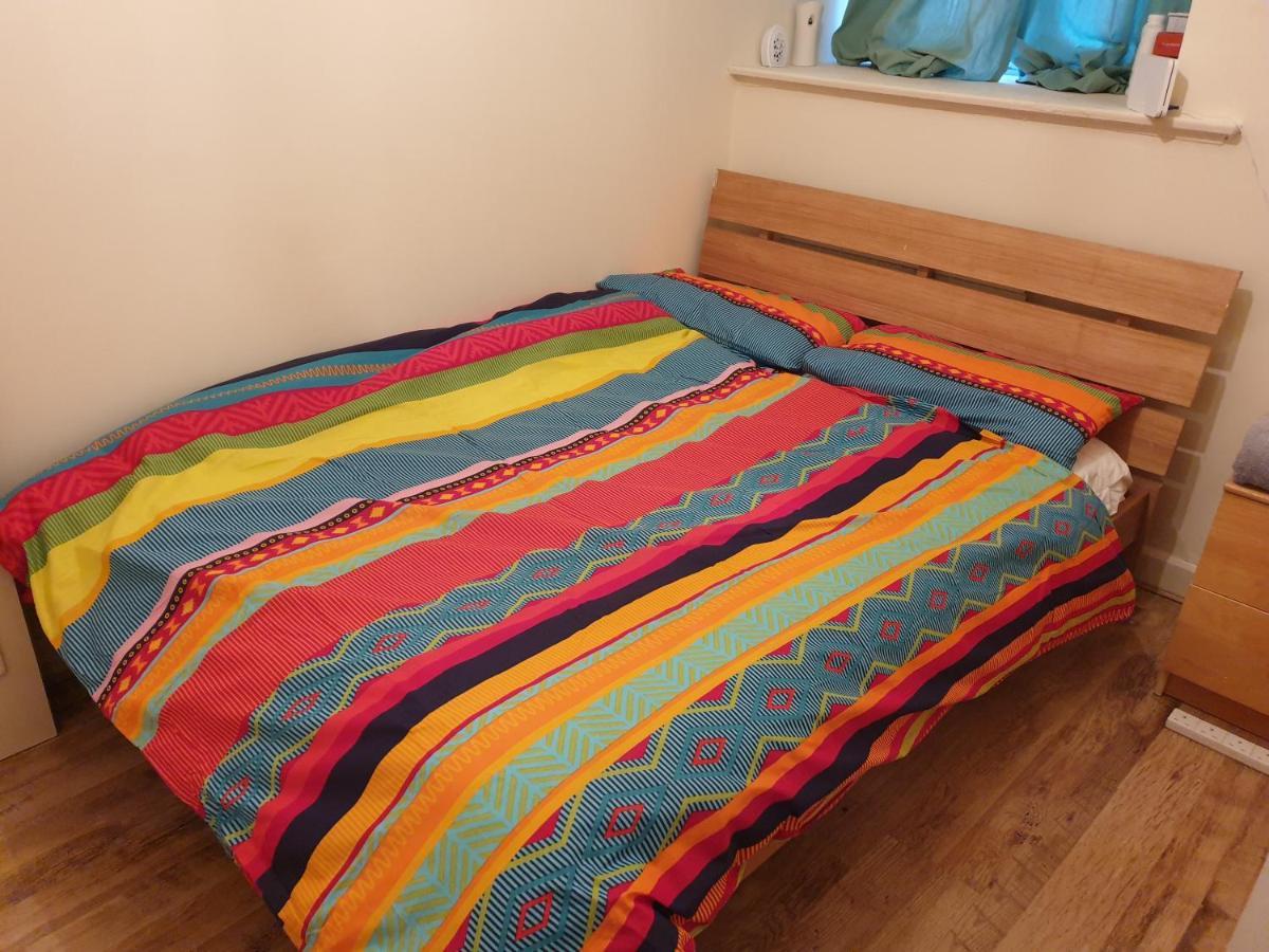 Splendid 4Bedrooms Shared Home แมนเชสเตอร์ ภายนอก รูปภาพ