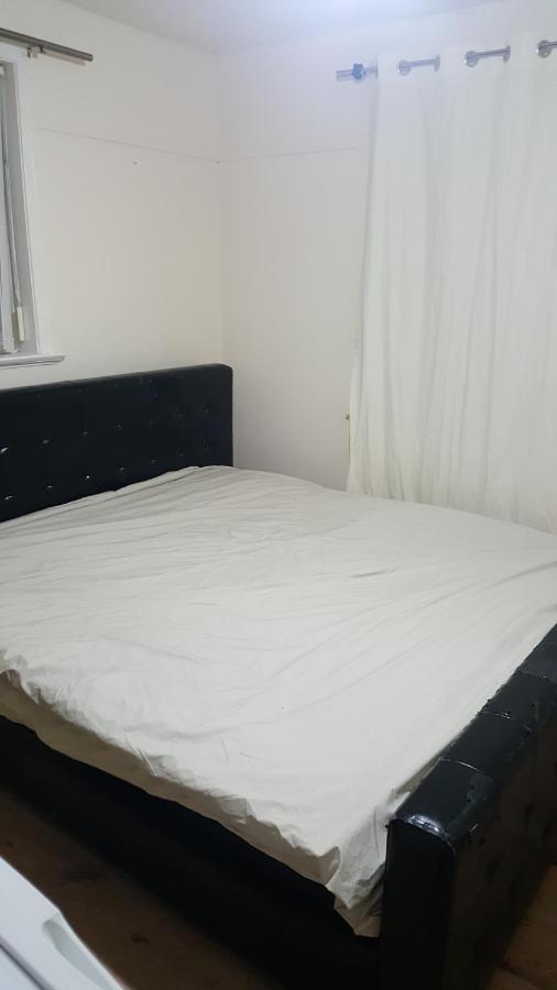 Splendid 4Bedrooms Shared Home แมนเชสเตอร์ ภายนอก รูปภาพ