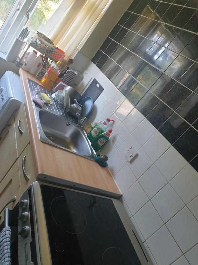 Splendid 4Bedrooms Shared Home แมนเชสเตอร์ ภายนอก รูปภาพ